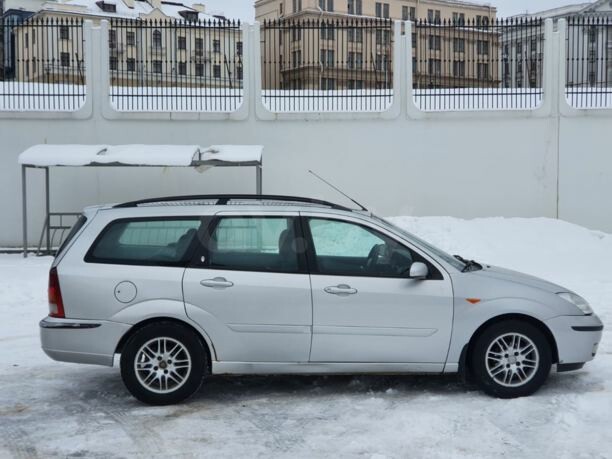 Ford Focus I · Рестайлинг, 2001 г.