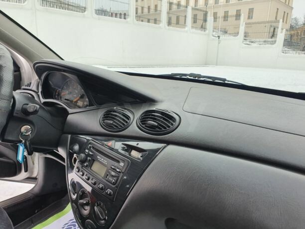 Ford Focus I · Рестайлинг, 2001 г.