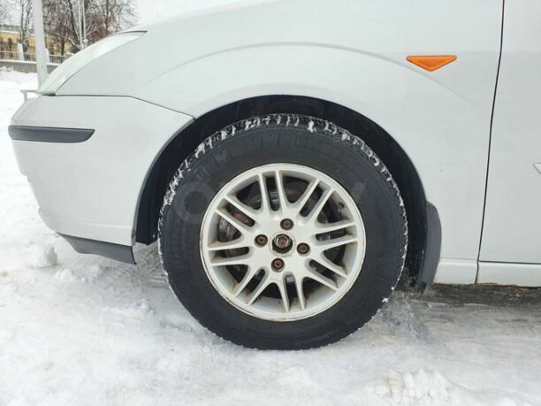 Ford Focus I · Рестайлинг, 2001 г.