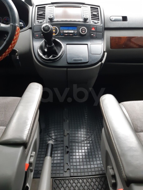 Volkswagen Multivan T5, 2005 г.