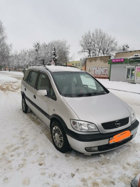 Opel Zafira A, 7 мест, 2000 г.