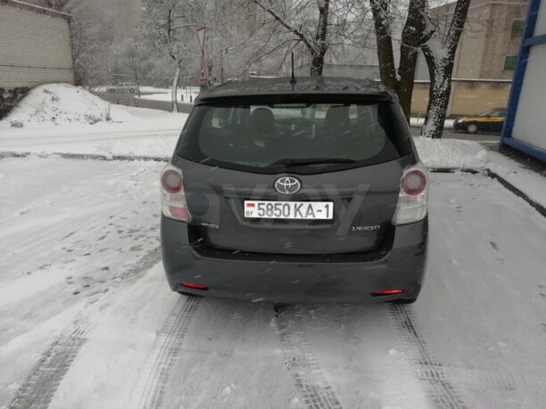 Toyota Verso I, 5 мест, 2010 г.