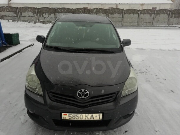 Toyota Verso I, 5 мест, 2010 г.