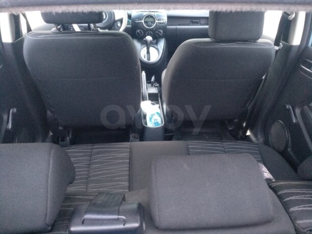 Mazda 2 II · Рестайлинг, 2010 г.