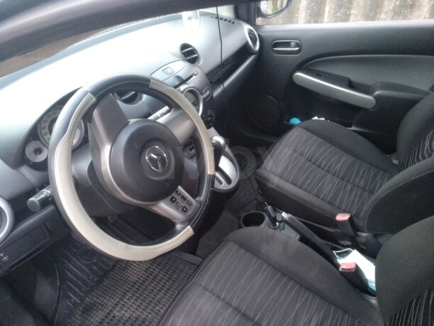 Mazda 2 II · Рестайлинг, 2010 г.