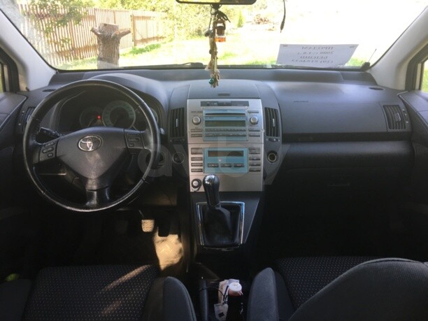 Toyota Corolla Verso III (AR10), 5 мест, 2008 г.