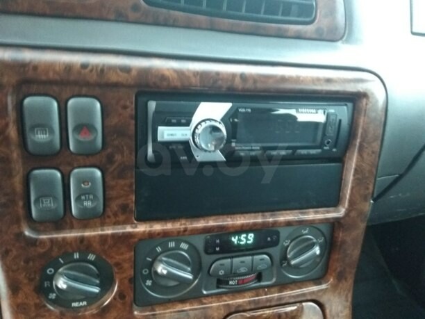 Kia Carnival I, 7 мест, 2000 г.