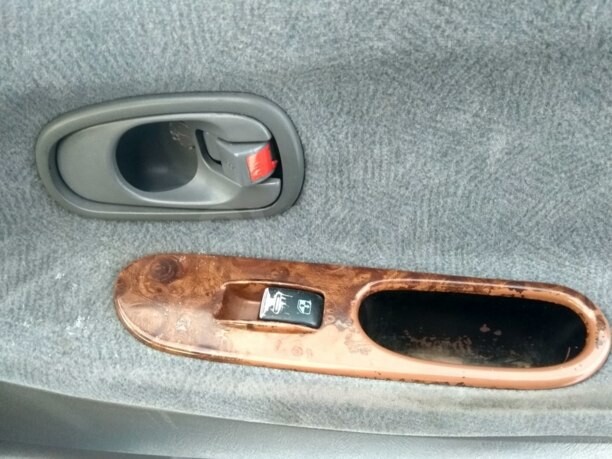 Kia Carnival I, 7 мест, 2000 г.