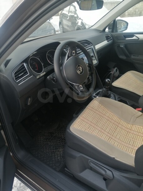 Volkswagen Tiguan II, 2019 г.