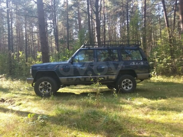Nissan Patrol 160, 260, 7 мест, 1993 г.