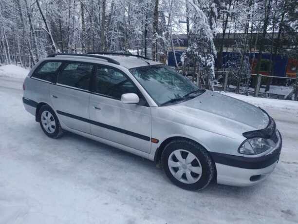 Toyota Avensis I (T220) · Рестайлинг, 2000 г.