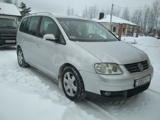 Volkswagen Touran I, 5 мест, 2005 г.