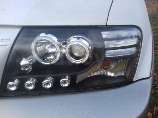 Mitsubishi Montero III, 7 мест, 2004 г.