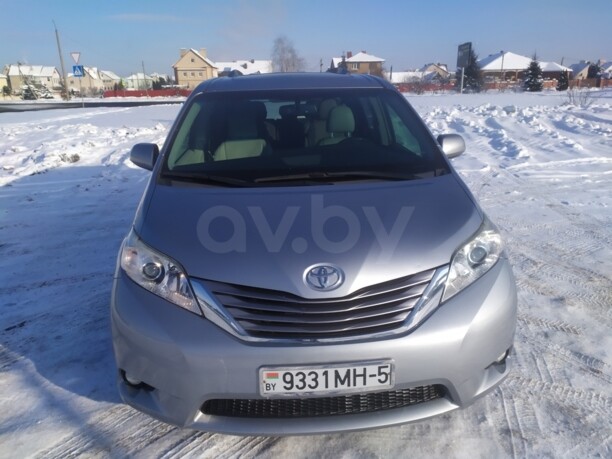 Toyota Sienna III (XL30), 7 мест, 2016 г.