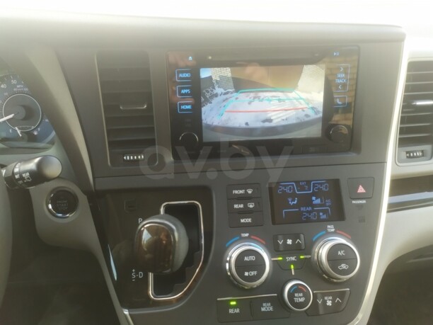 Toyota Sienna III (XL30), 7 мест, 2016 г.