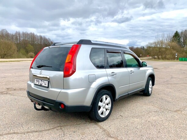Nissan X-Trail II (T31), 5 мест, 2010 г.
