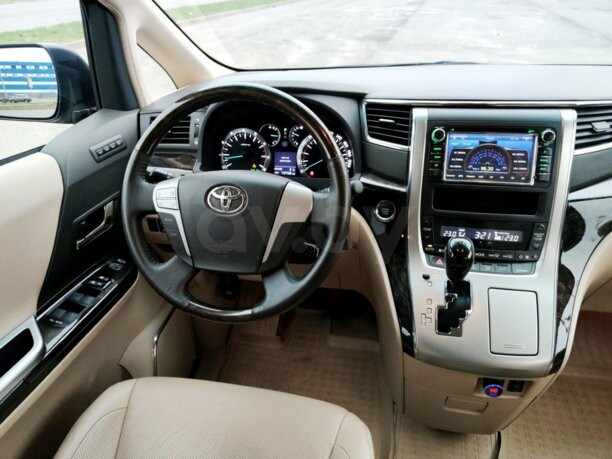 Toyota Alphard II · Рестайлинг, 2013 г.