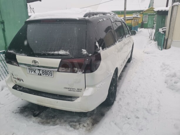 Toyota Sienna II (XL20), 7 мест, 2005 г.