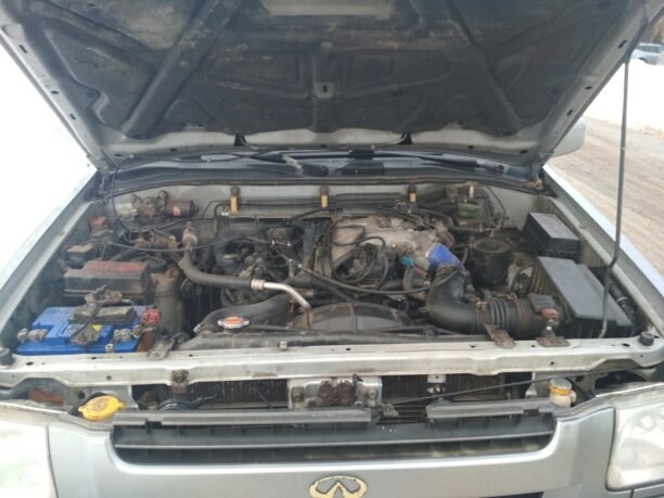 Infiniti QX4, 1999 г.