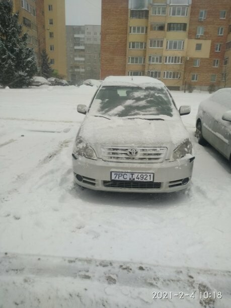 Toyota Avensis Verso I, 5 мест, 2001 г.