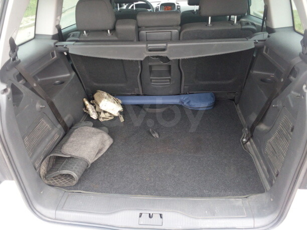 Opel Zafira B · Рестайлинг, 7 мест, 2010 г.