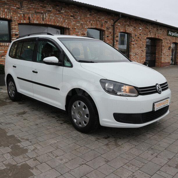 Volkswagen Touran II, 5 мест, 2014 г.
