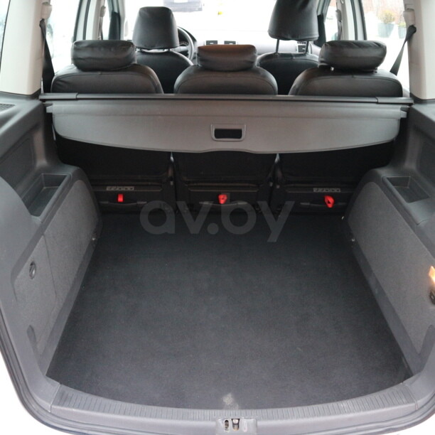 Volkswagen Touran II, 5 мест, 2014 г.