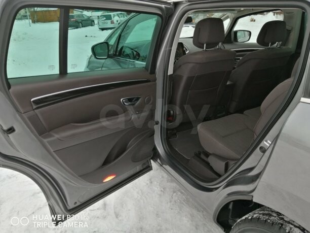 Renault Espace V, 7 мест, 2016 г.