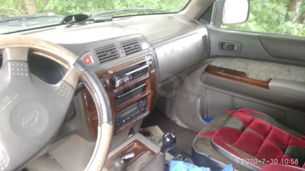 Nissan Patrol Y61, 5 мест, 2000 г.