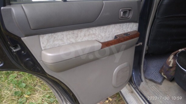 Nissan Patrol Y61, 5 мест, 2000 г.
