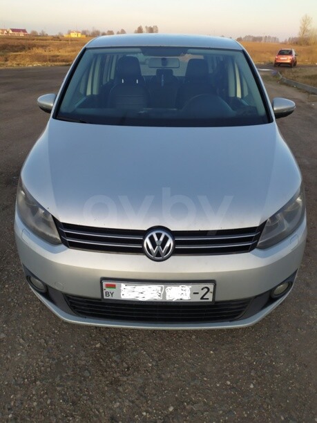 Volkswagen Touran II, 5 мест, 2011 г.