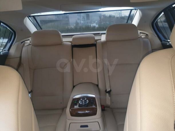 BMW 7 серия F02 (Long), 2011 г.
