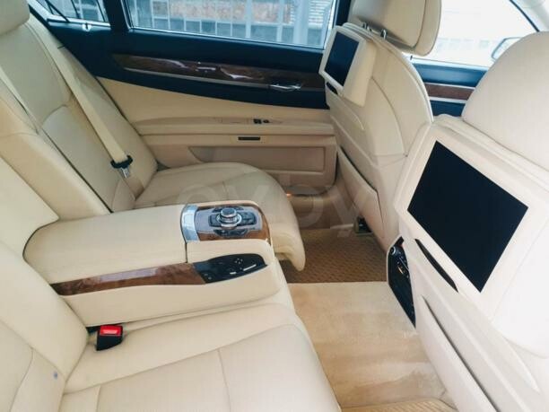 BMW 7 серия F02 (Long), 2011 г.