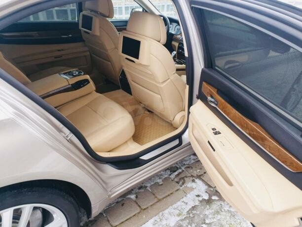 BMW 7 серия F02 (Long), 2011 г.