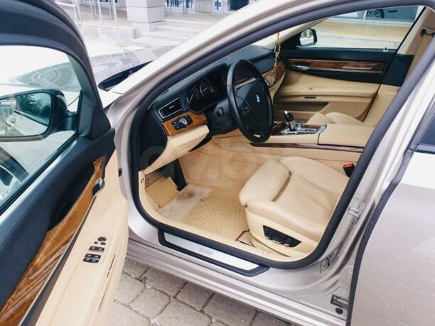 BMW 7 серия F02 (Long), 2011 г.