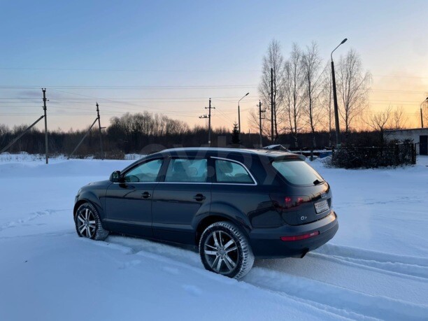 Audi Q7 4L, 5 мест, 2007 г.