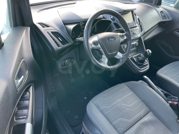 Ford Tourneo Connect II, 5 мест, 2015 г.