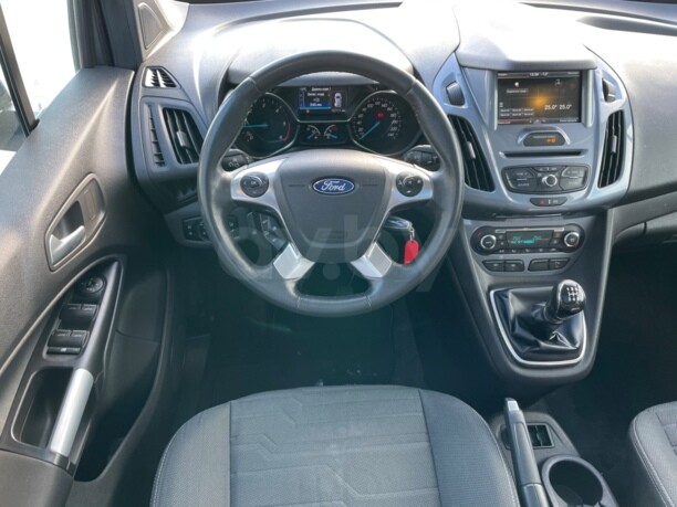 Ford Tourneo Connect II, 5 мест, 2015 г.