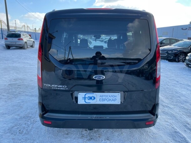 Ford Tourneo Connect II, 5 мест, 2015 г.