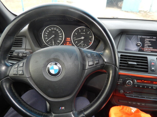 BMW X5 E70, 5 мест, 2011 г.