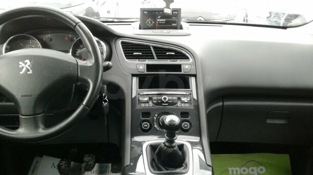 Peugeot 5008 I · Рестайлинг, 7 мест, 2016 г.