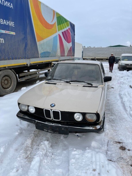 BMW 5 серия E28, 1985 г.