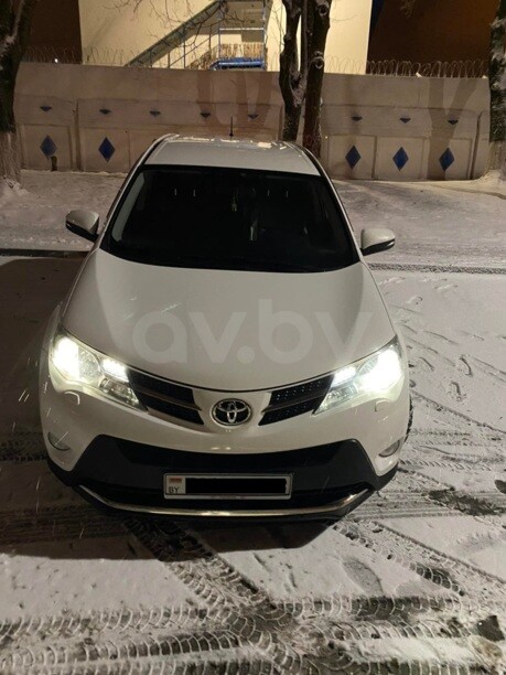 Toyota RAV4 IV (XA40), 5 мест, 2013 г.
