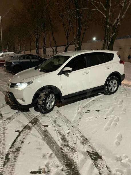Toyota RAV4 IV (XA40), 5 мест, 2013 г.