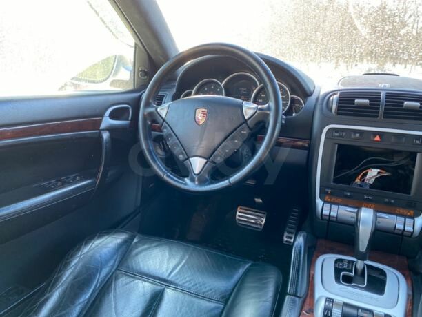 Porsche Cayenne 955, 2004 г.