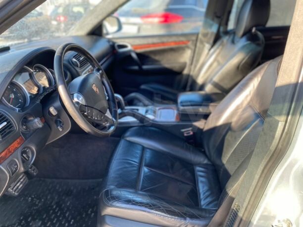 Porsche Cayenne 955, 2004 г.