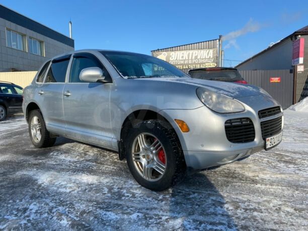 Porsche Cayenne 955, 2004 г.