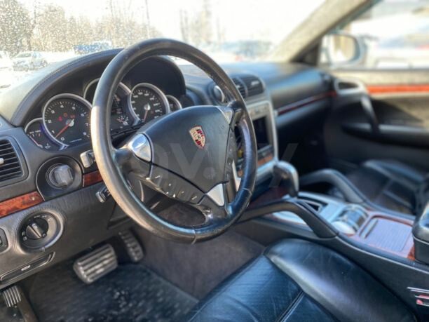 Porsche Cayenne 955, 2004 г.