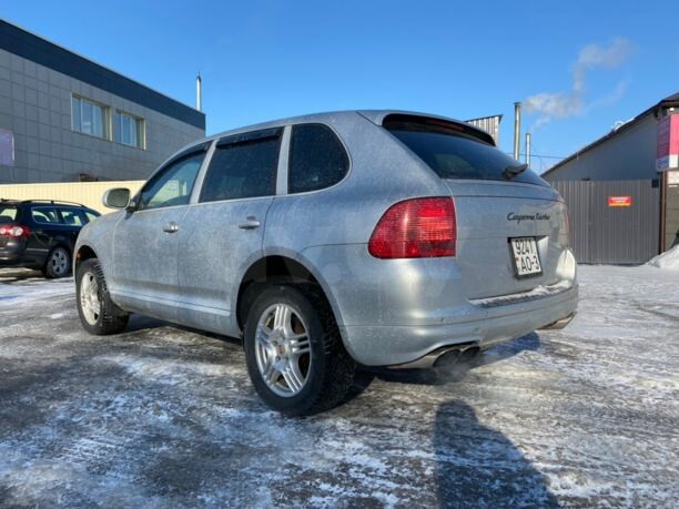 Porsche Cayenne 955, 2004 г.