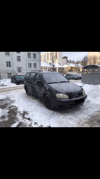 Kia Carnival I, 7 мест, 1999 г.